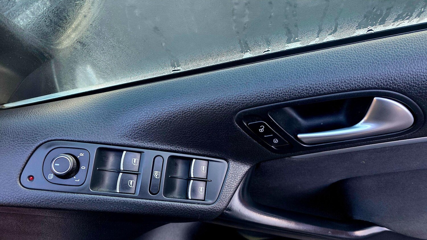 Used Volkswagen Tiguan 2015 for sale - 77351359: Photo 23