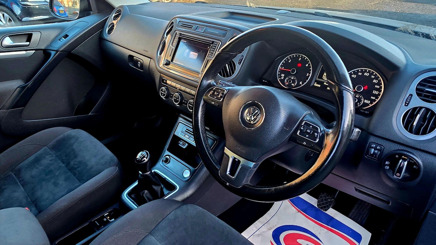 Used Volkswagen Tiguan 2015 for sale - 77351359: Photo 25