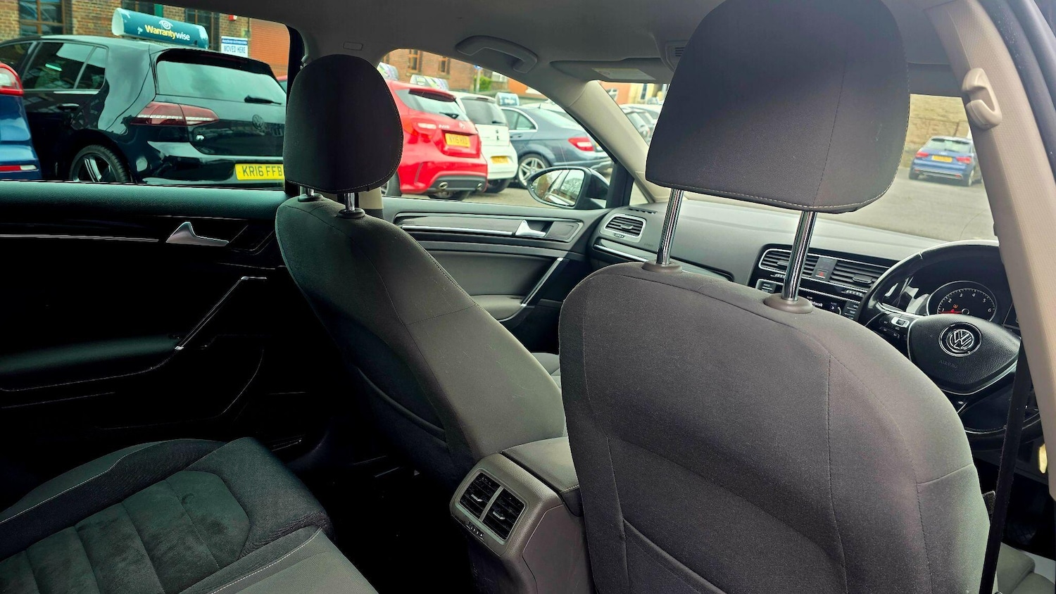 Used Volkswagen Golf 2013 for sale - 78100821: Photo 18