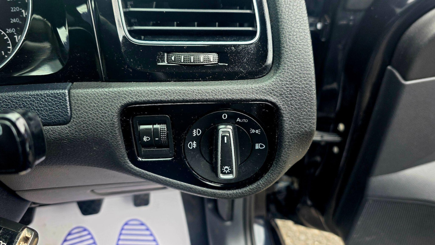 Used Volkswagen Golf 2013 for sale - 78100821: Photo 23