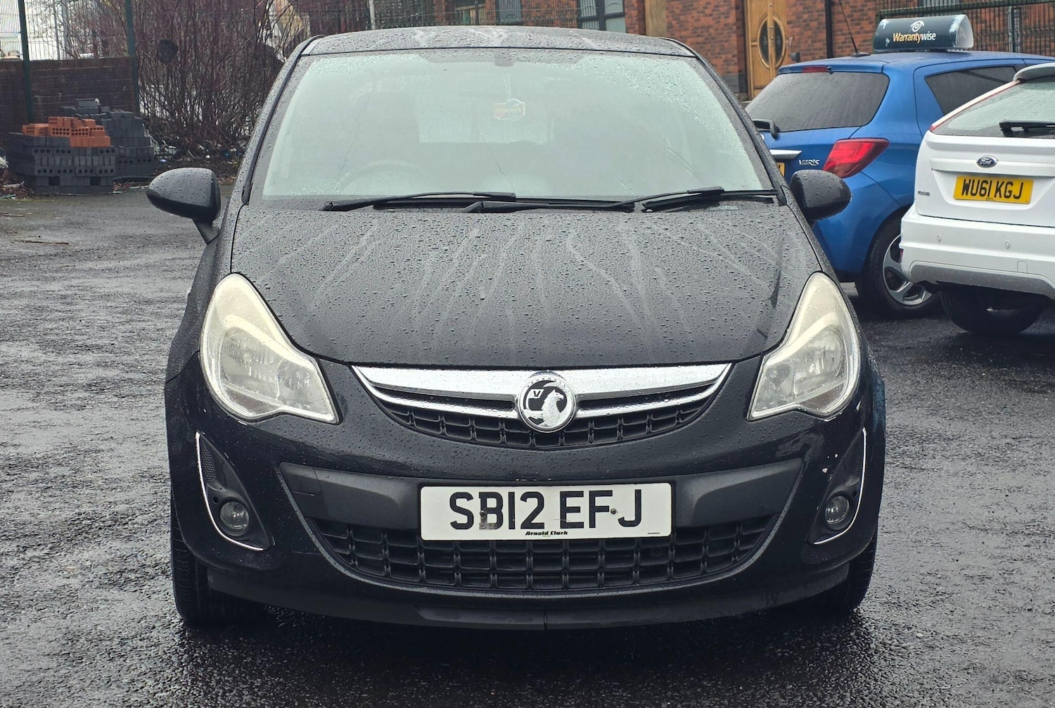 Used Vauxhall Corsa 2012 for sale - 77345658: Photo 2