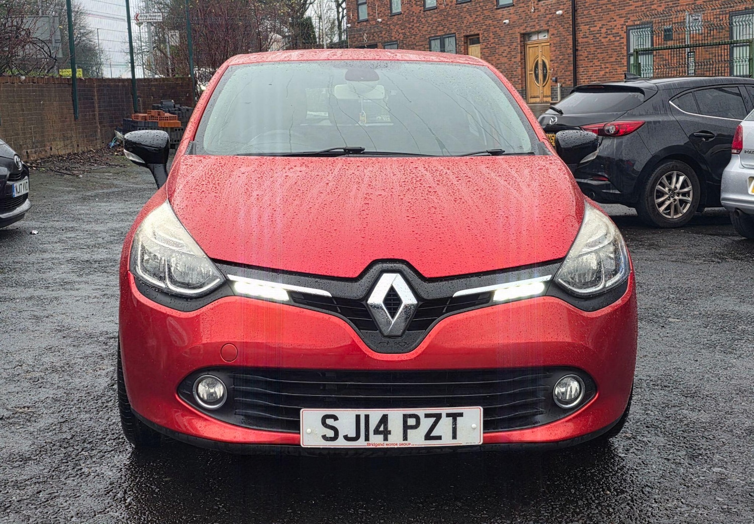 Used Renault Clio 2014 for sale - 77029272: Photo 2