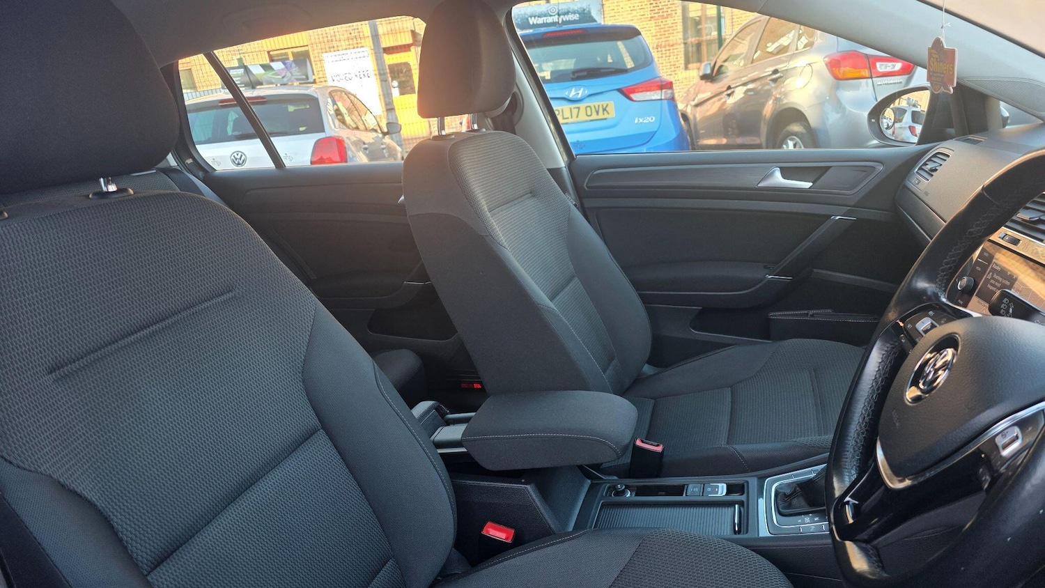 Used Volkswagen Golf 2018 for sale - 77029276: Photo 11