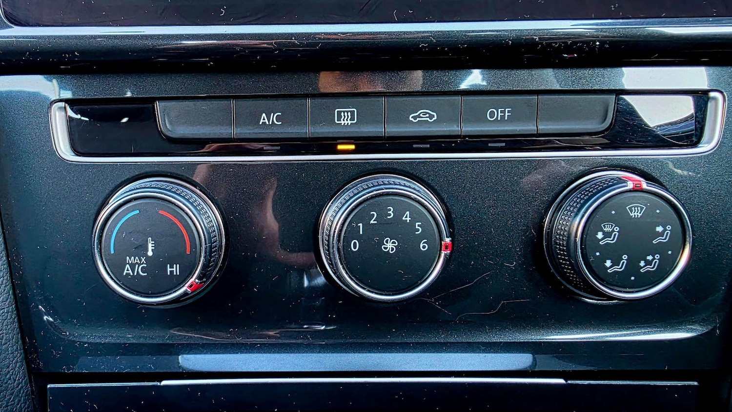 Used Volkswagen Golf 2018 for sale - 77029276: Photo 30