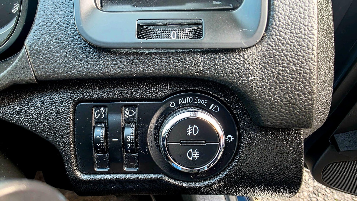 Used Vauxhall Insignia 2011 for sale - 77029559: Photo 21