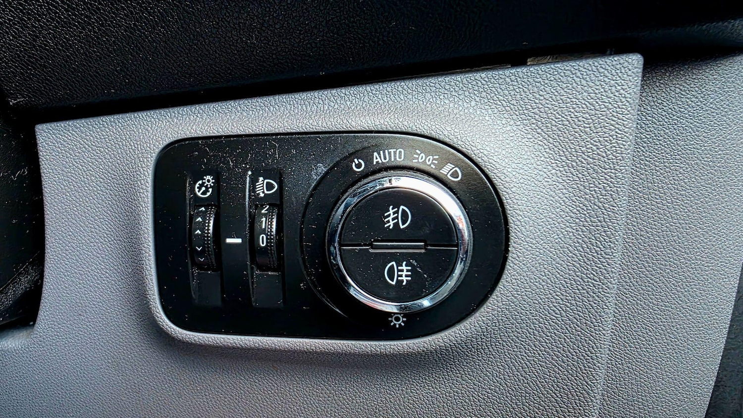 Used Vauxhall Corsa 2016 for sale - 77097762: Photo 20