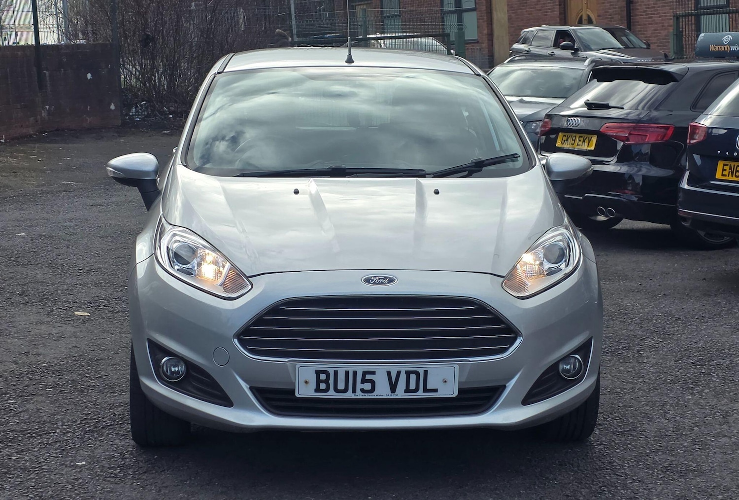 Used Ford Fiesta 2015 for sale - 78072332: Photo 2