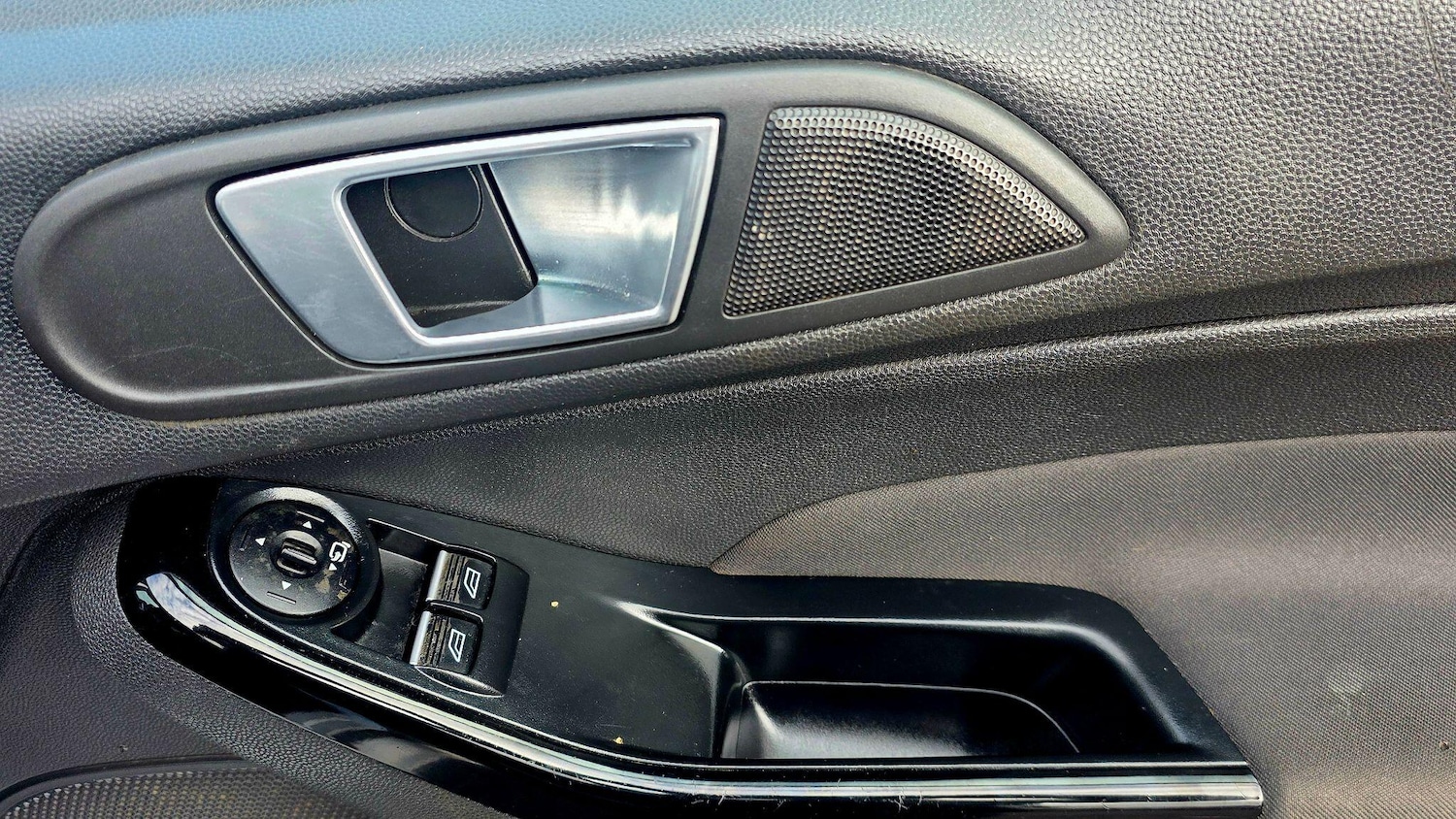 Used Ford Fiesta 2015 for sale - 78072332: Photo 21