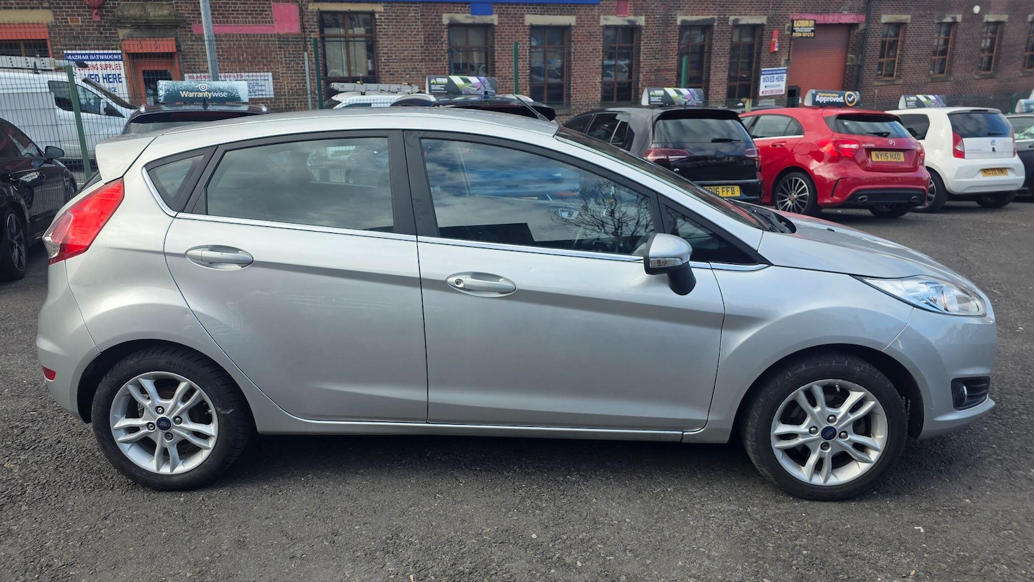 Used Ford Fiesta 2015 for sale - 78072332: Photo 8