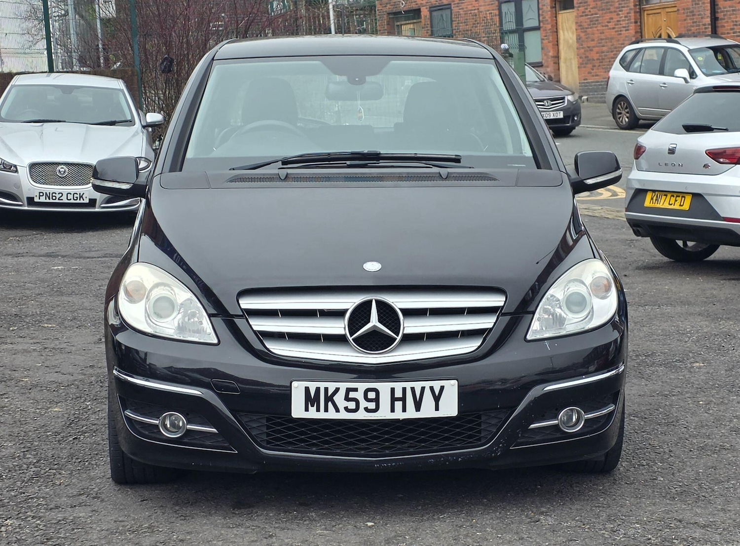 Used Mercedes-Benz B Class 2010 for sale - 77808314: Photo 2