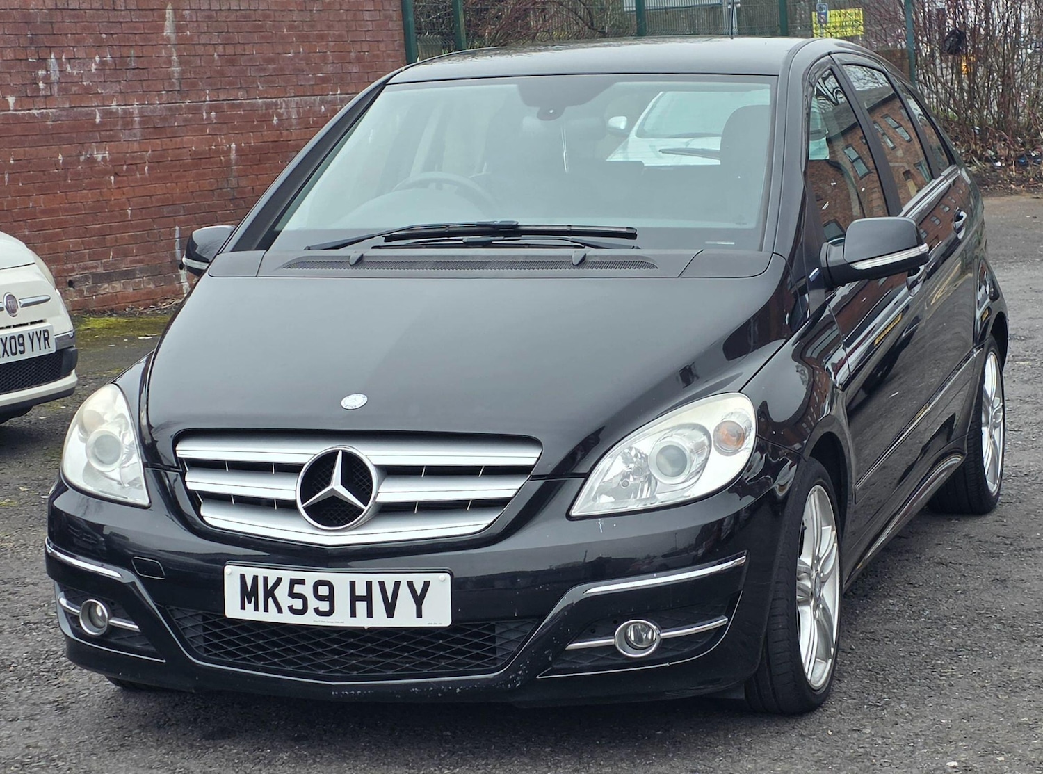 Used Mercedes-Benz B Class 2010 for sale - 77808314: Photo 3