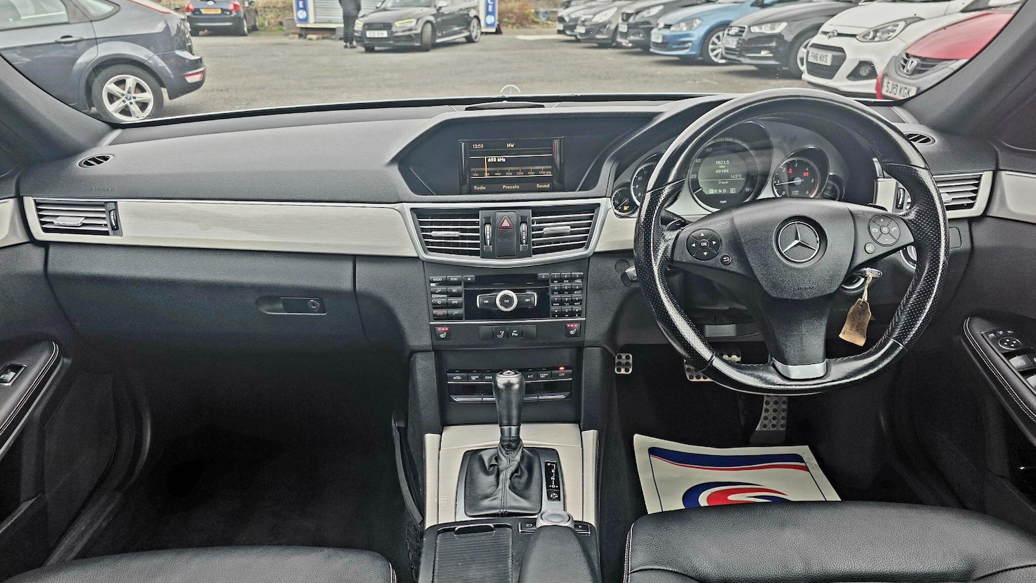 Used Mercedes-Benz E Class 2011 for sale - 77030019: Photo 21