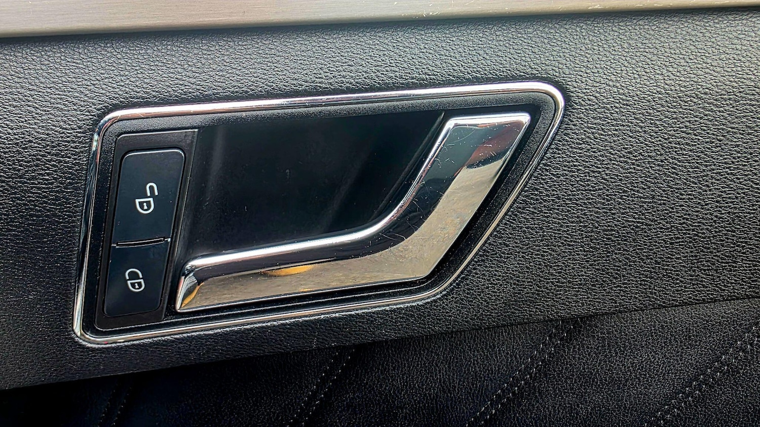 Used Mercedes-Benz E Class 2011 for sale - 77030019: Photo 24