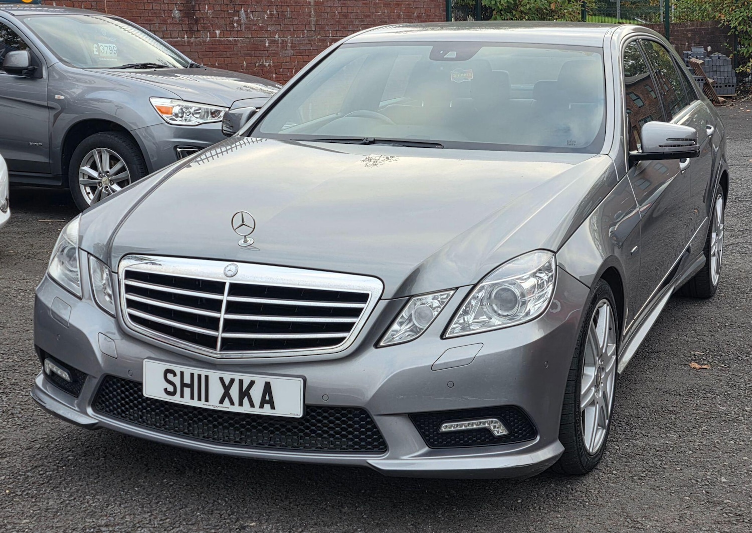 Used Mercedes-Benz E Class 2011 for sale - 77030019: Photo 3