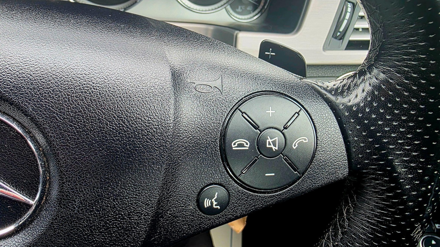 Used Mercedes-Benz E Class 2011 for sale - 77030019: Photo 31