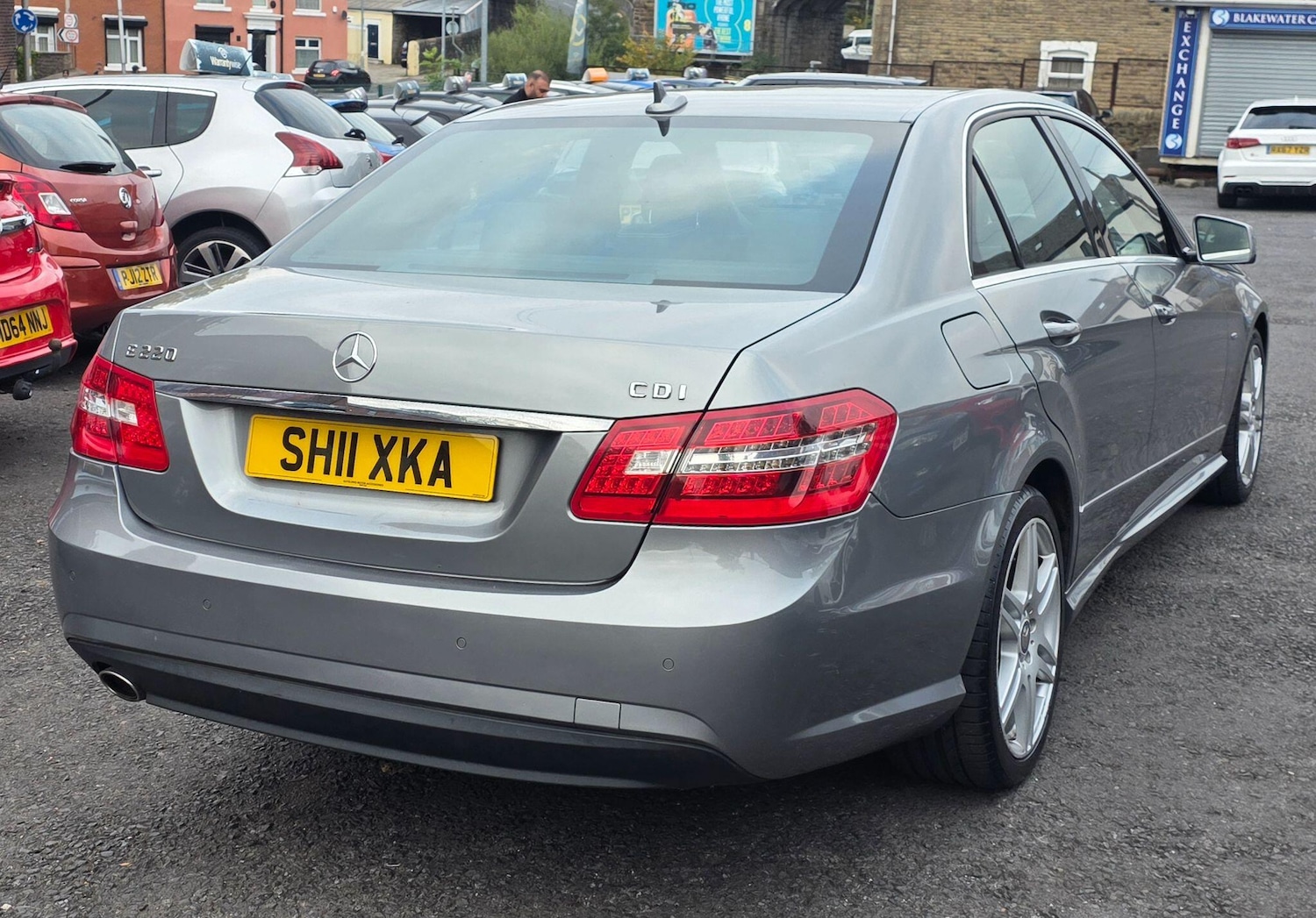 Used Mercedes-Benz E Class 2011 for sale - 77030019: Photo 7