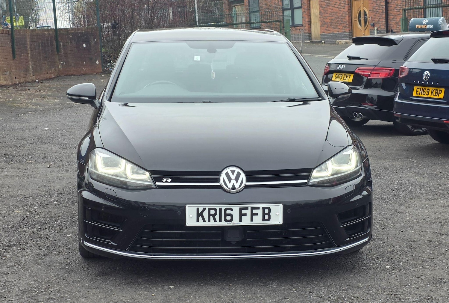 Used Volkswagen Golf 2016 for sale - 77993847: Photo 2