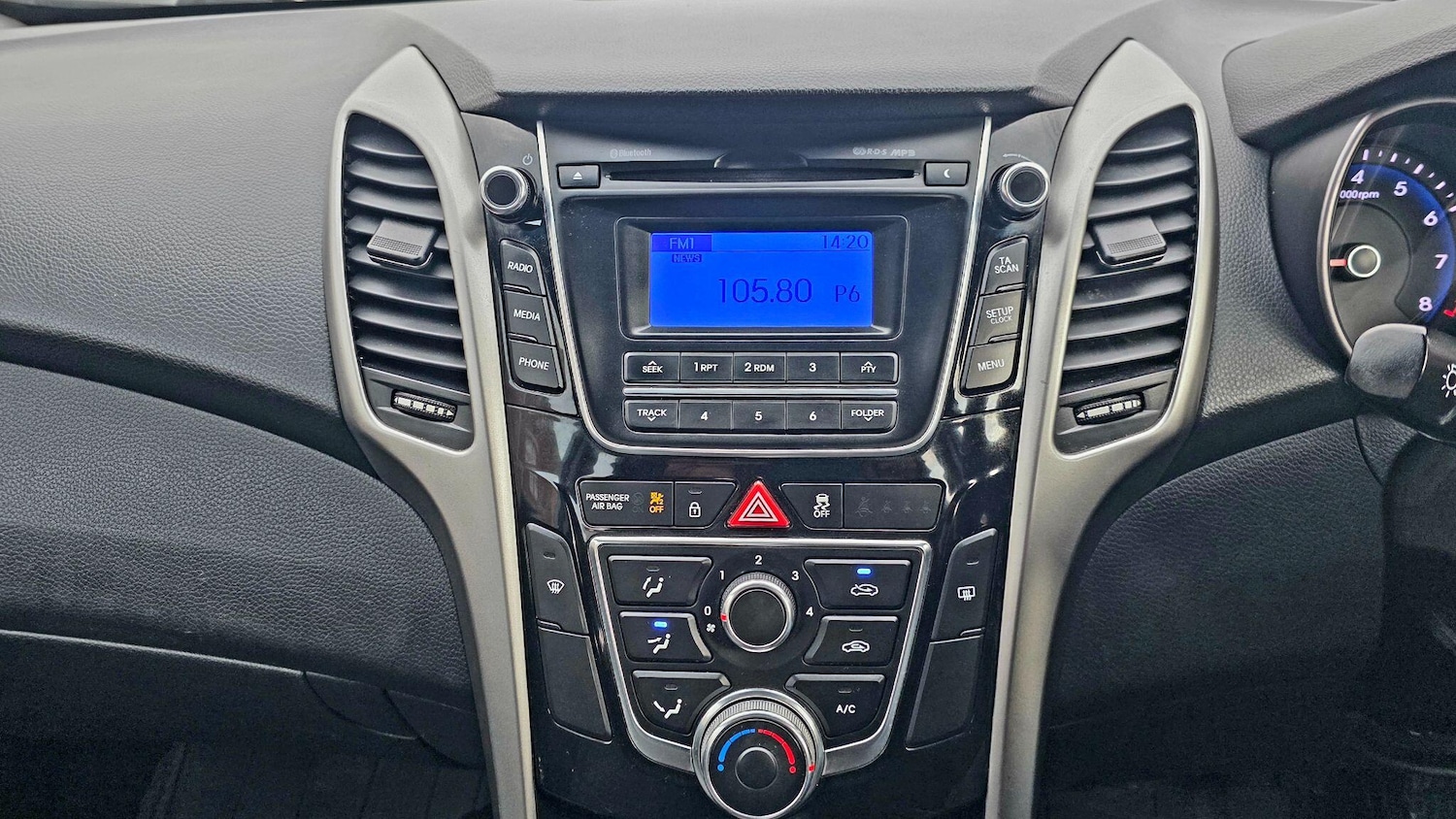 Used Hyundai i30 2015 for sale - 77028979: Photo 27