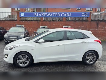 Used Hyundai i30 2015 for sale - 77028979: Photo