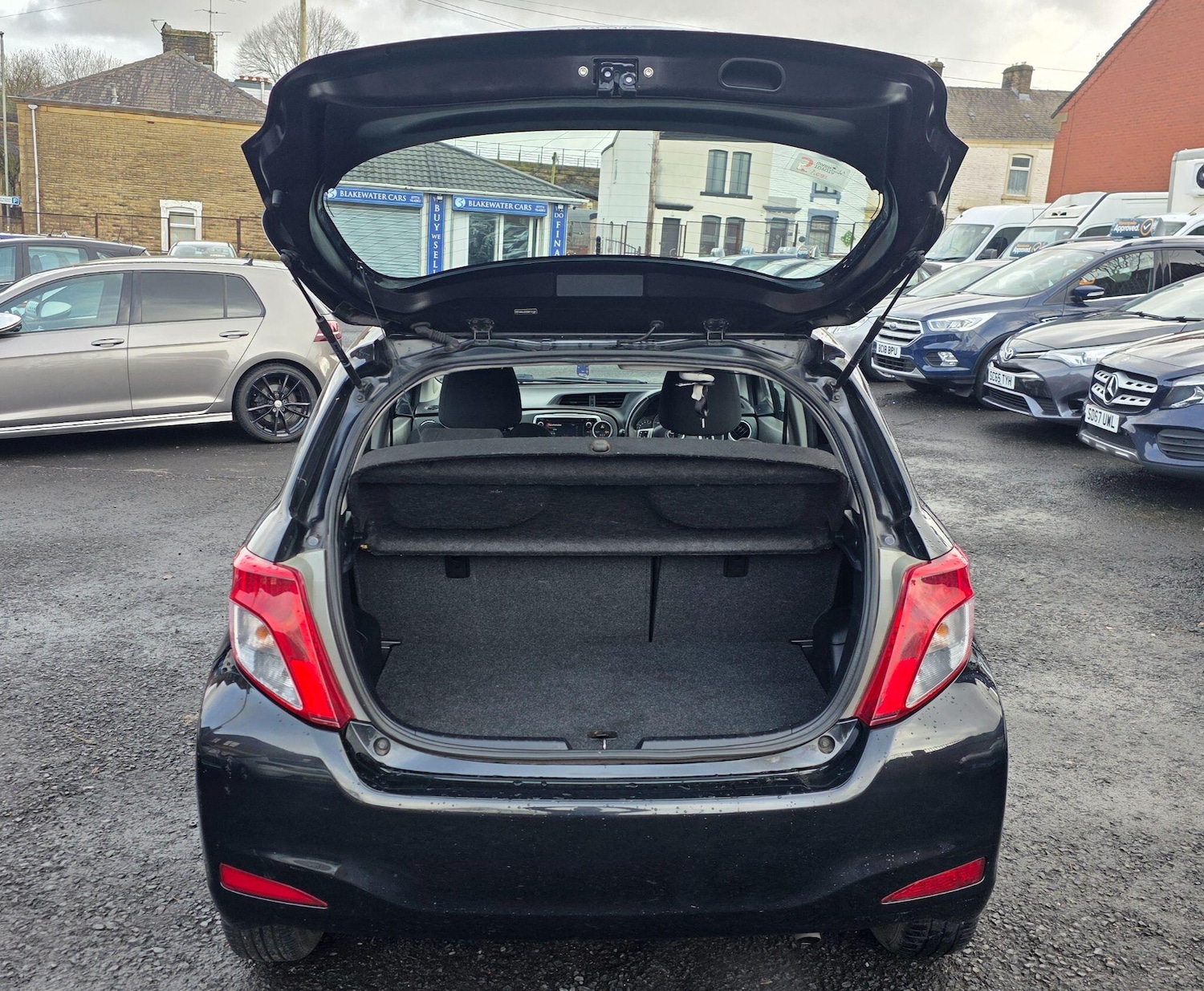 Used Toyota Yaris 2013 for sale - 77633088: Photo 21