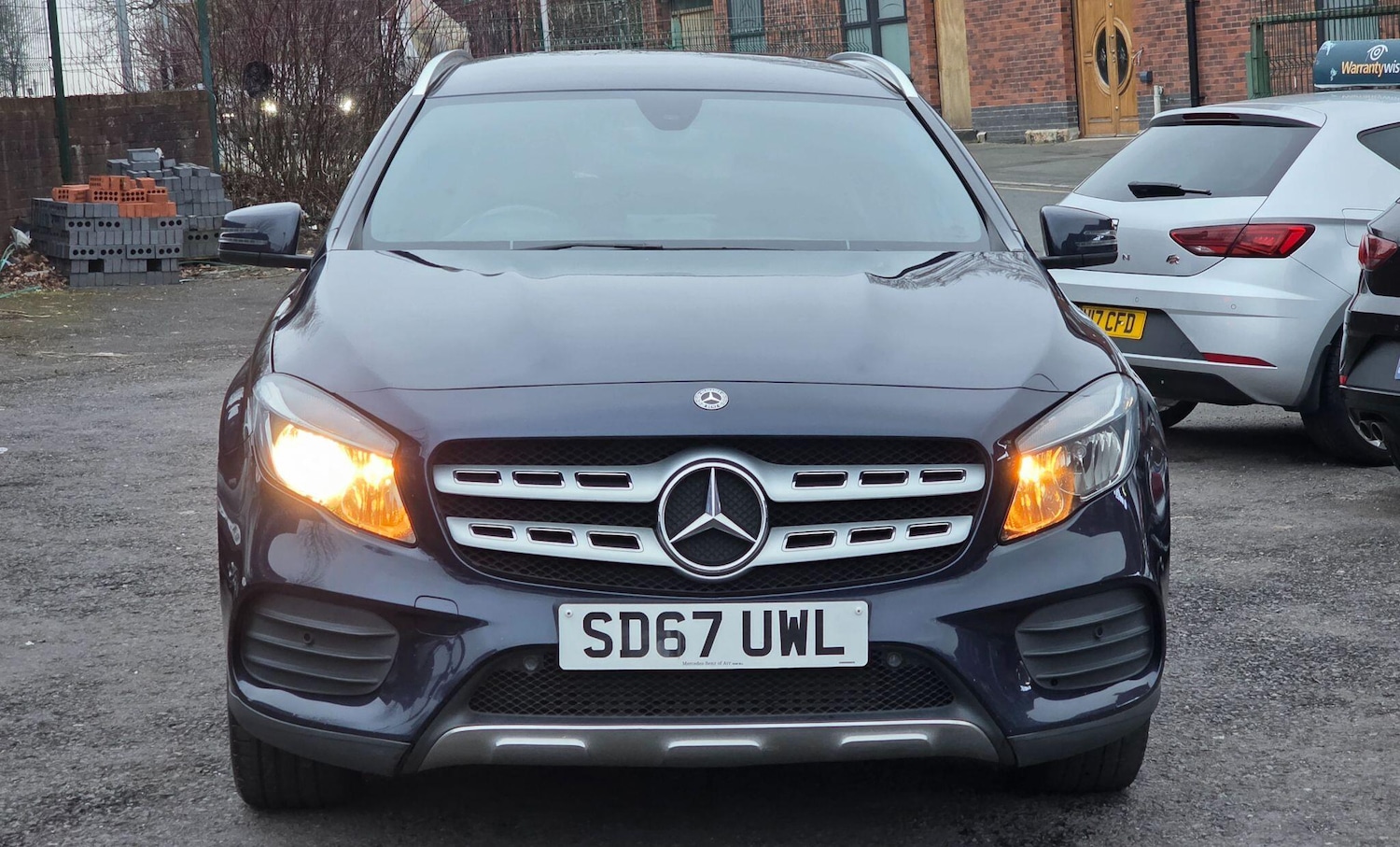 Used Mercedes-Benz GLA for sale - 77425448: Photo 2