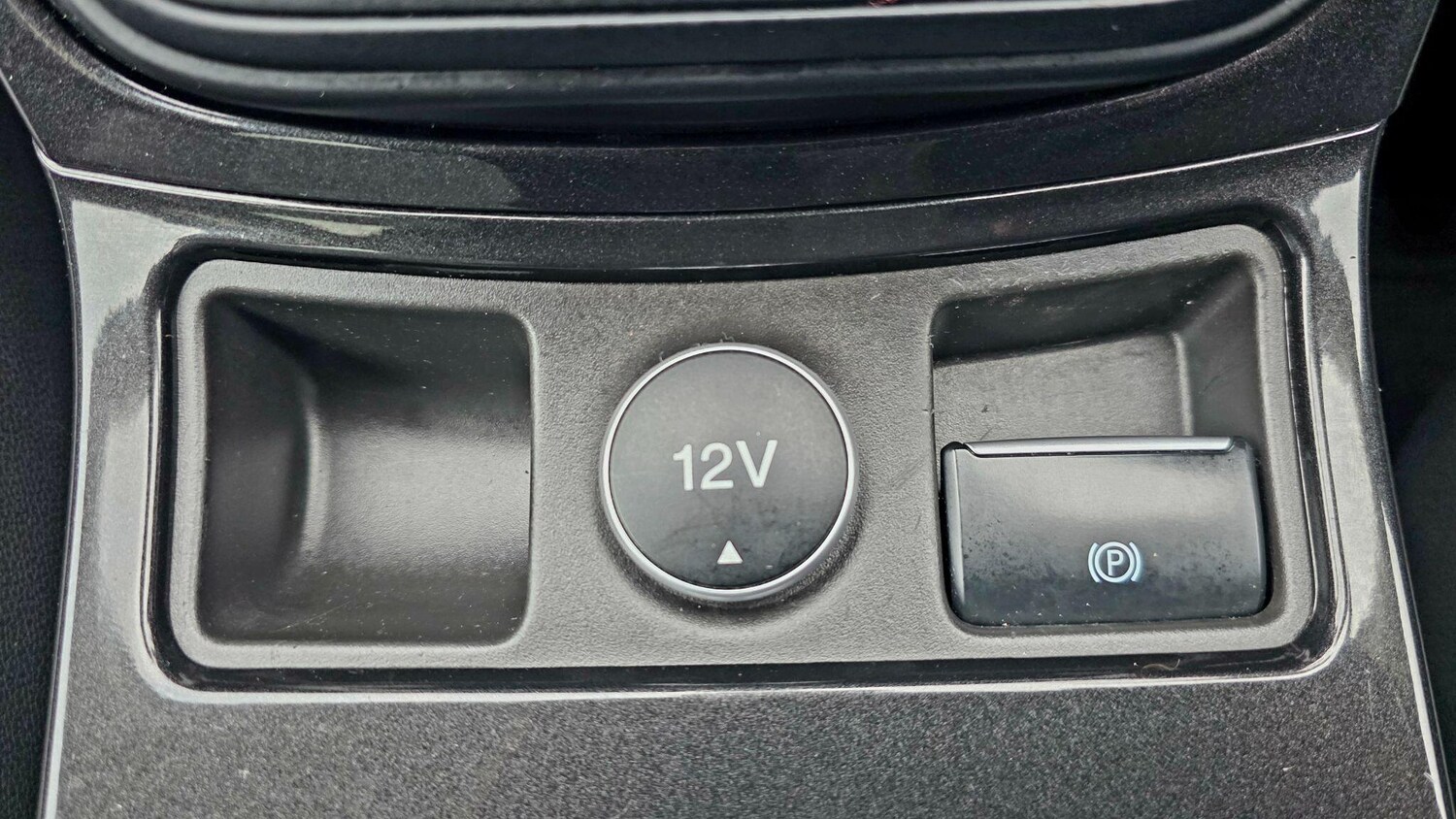 Used Ford Kuga 2017 for sale - 77724026: Photo 26