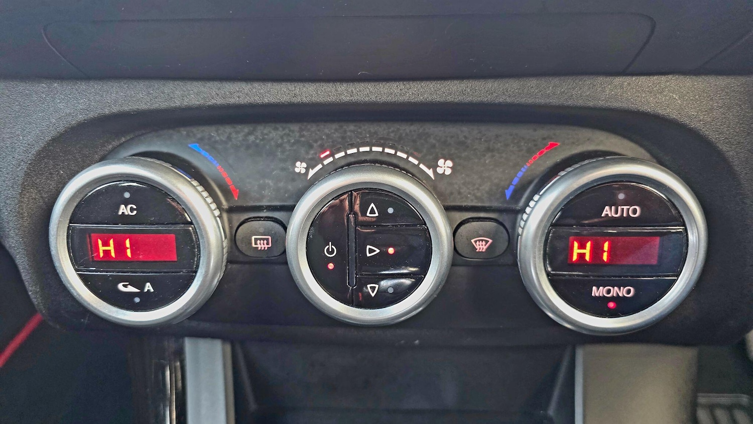 Used Alfa Romeo Giulietta 2013 for sale - 77029501: Photo 25