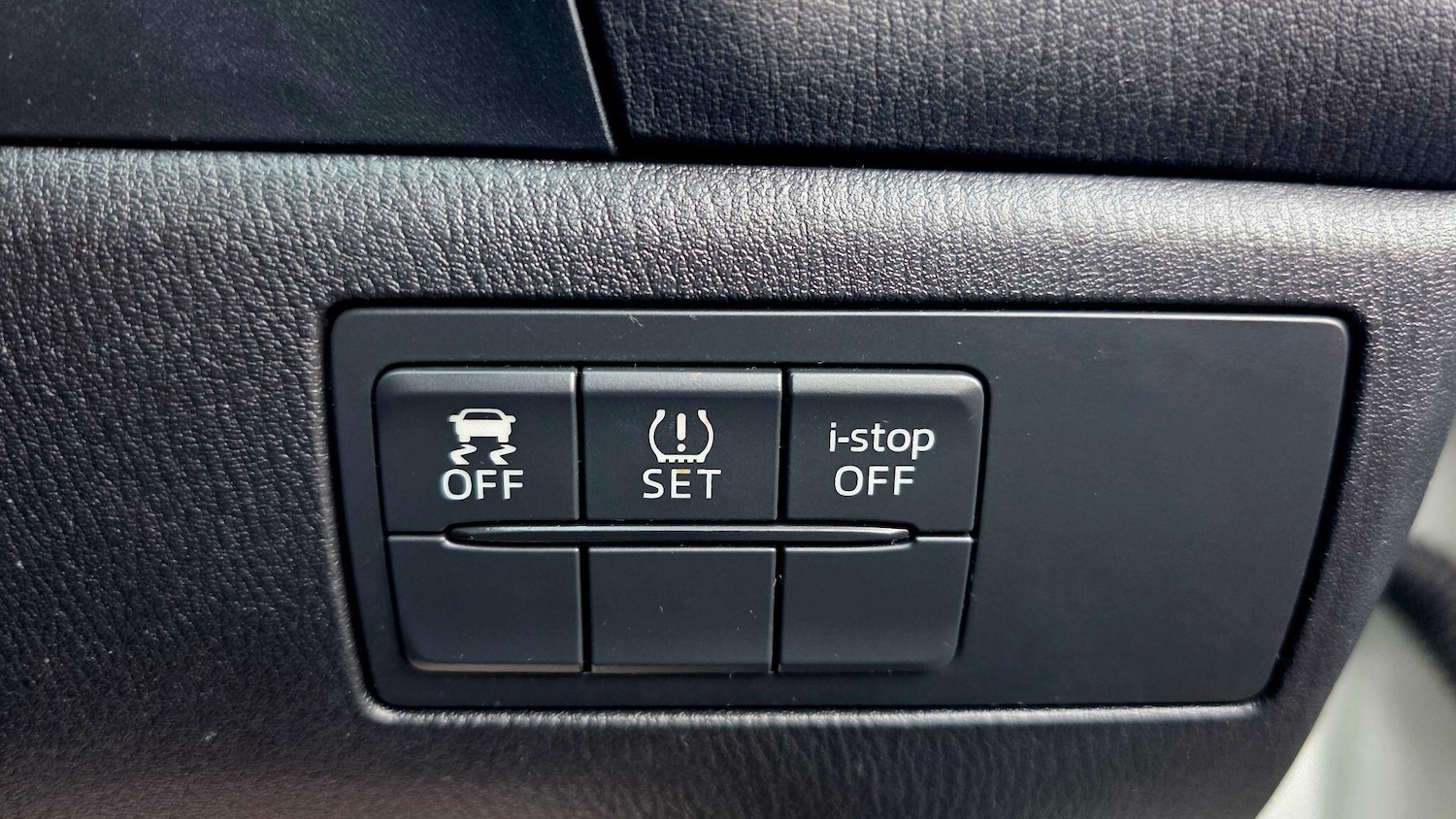 Used Mazda Mazda3 2016 for sale - 77029661: Photo 23