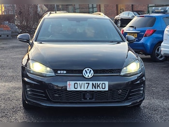 Used Volkswagen Golf 2017 for sale - 78504750: Photo