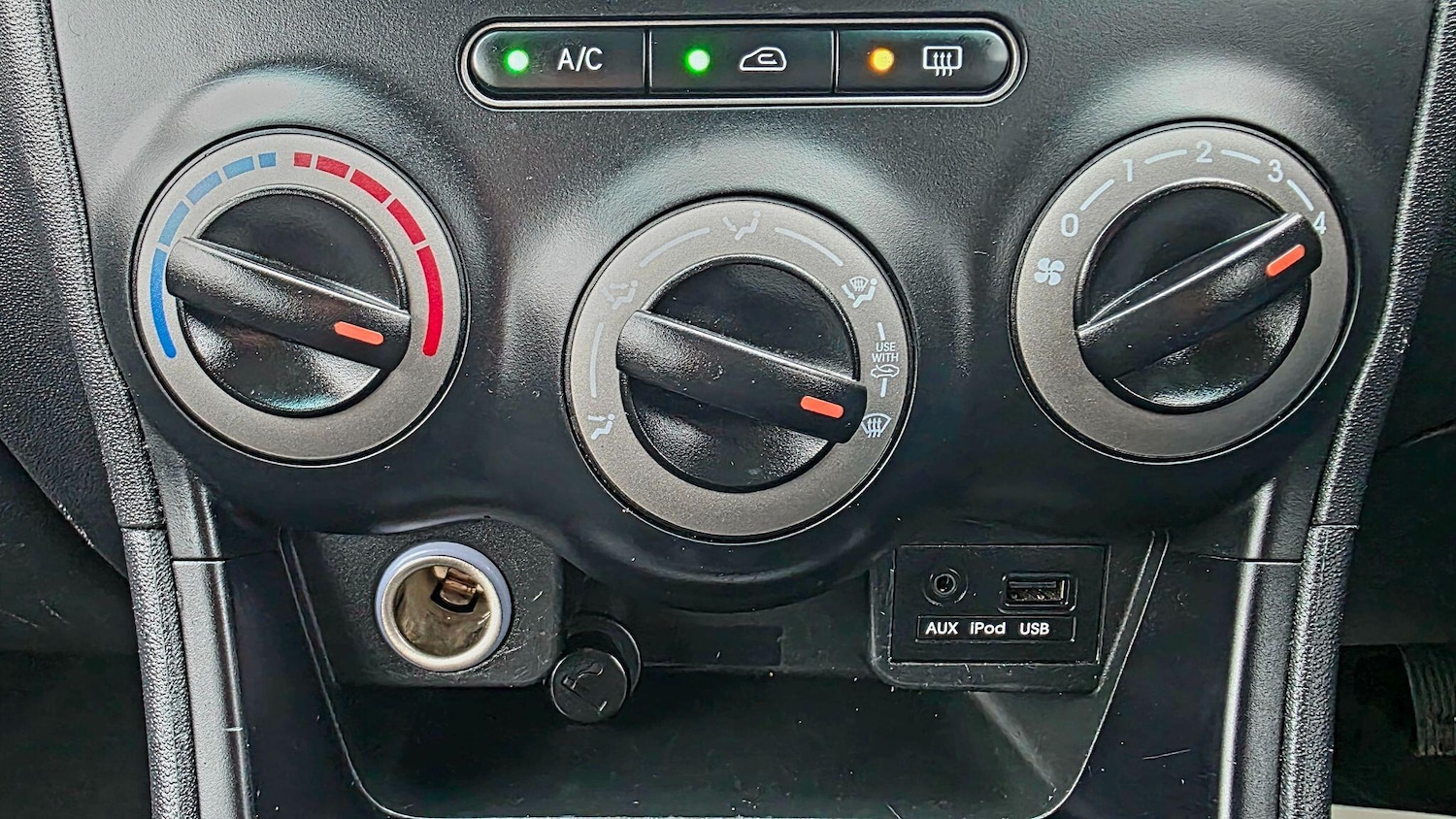 Used Hyundai i10 2013 for sale - 77029695: Photo 22