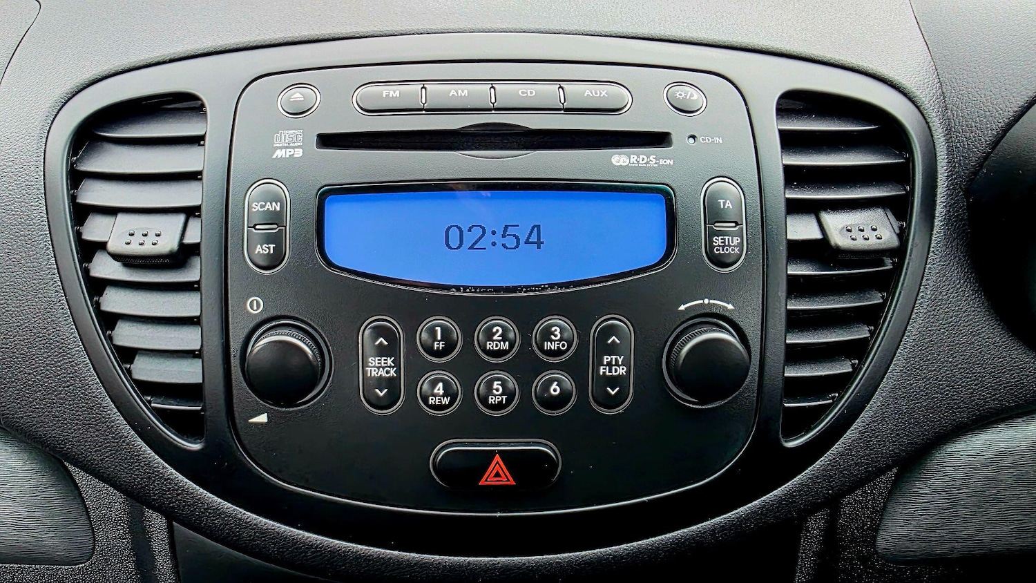 Used Hyundai i10 2013 for sale - 77029695: Photo 23