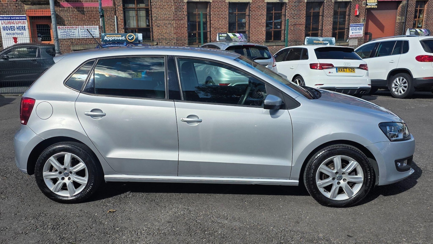 Used Volkswagen Polo 2013 for sale - 77029310: Photo 8