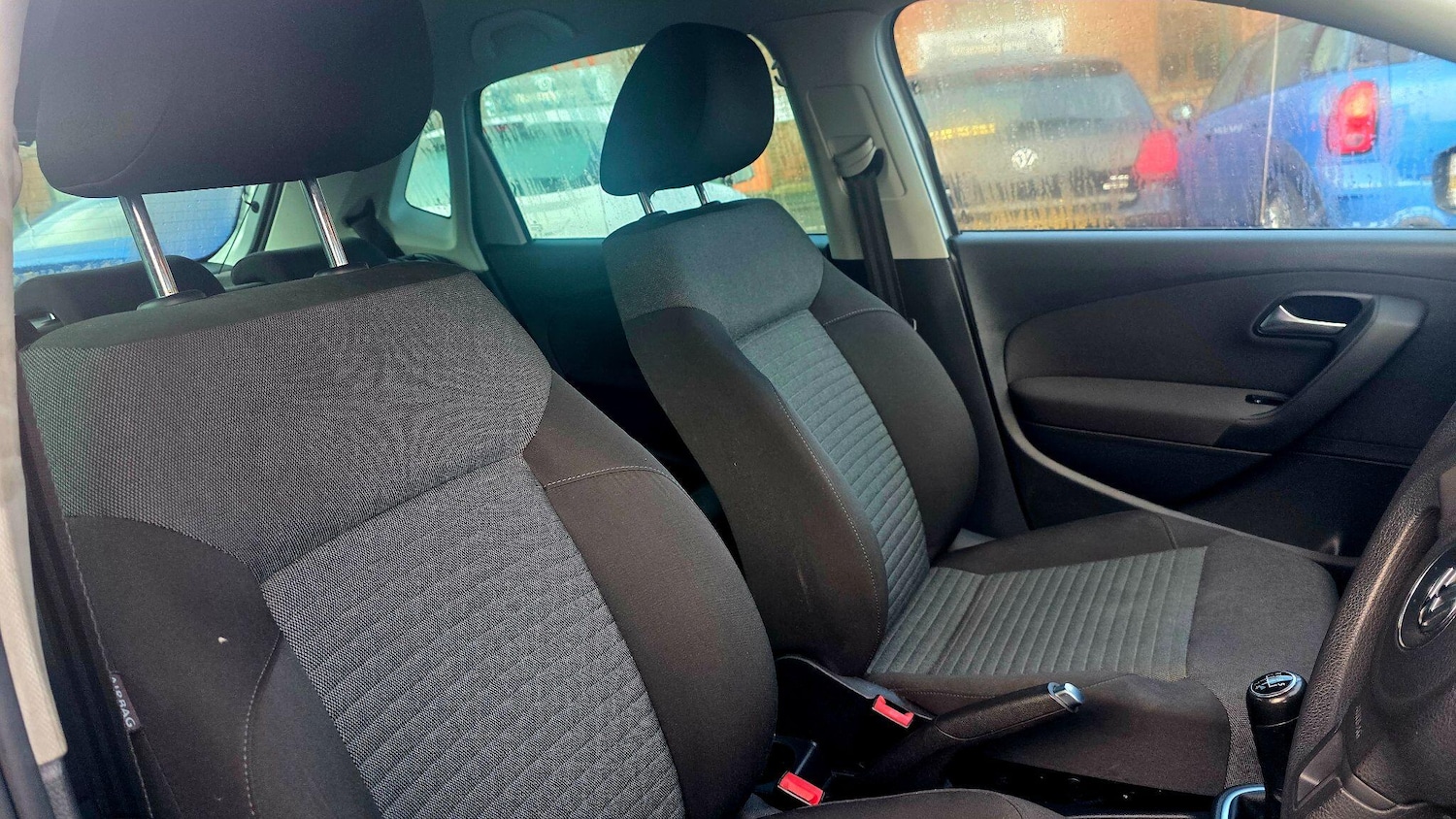 Used Volkswagen Polo 2011 for sale - 77215820: Photo 12