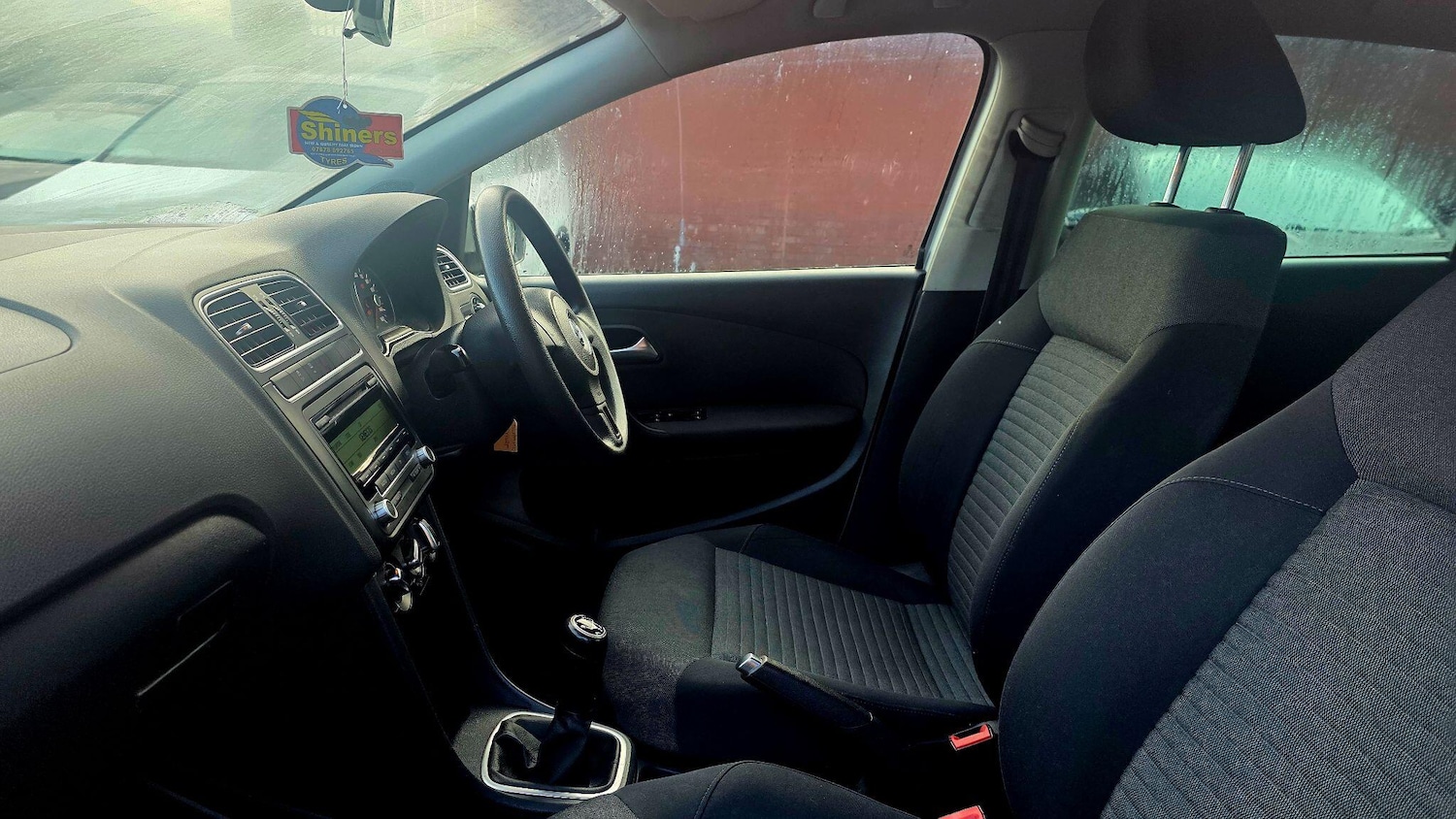 Used Volkswagen Polo 2011 for sale - 77215820: Photo 14