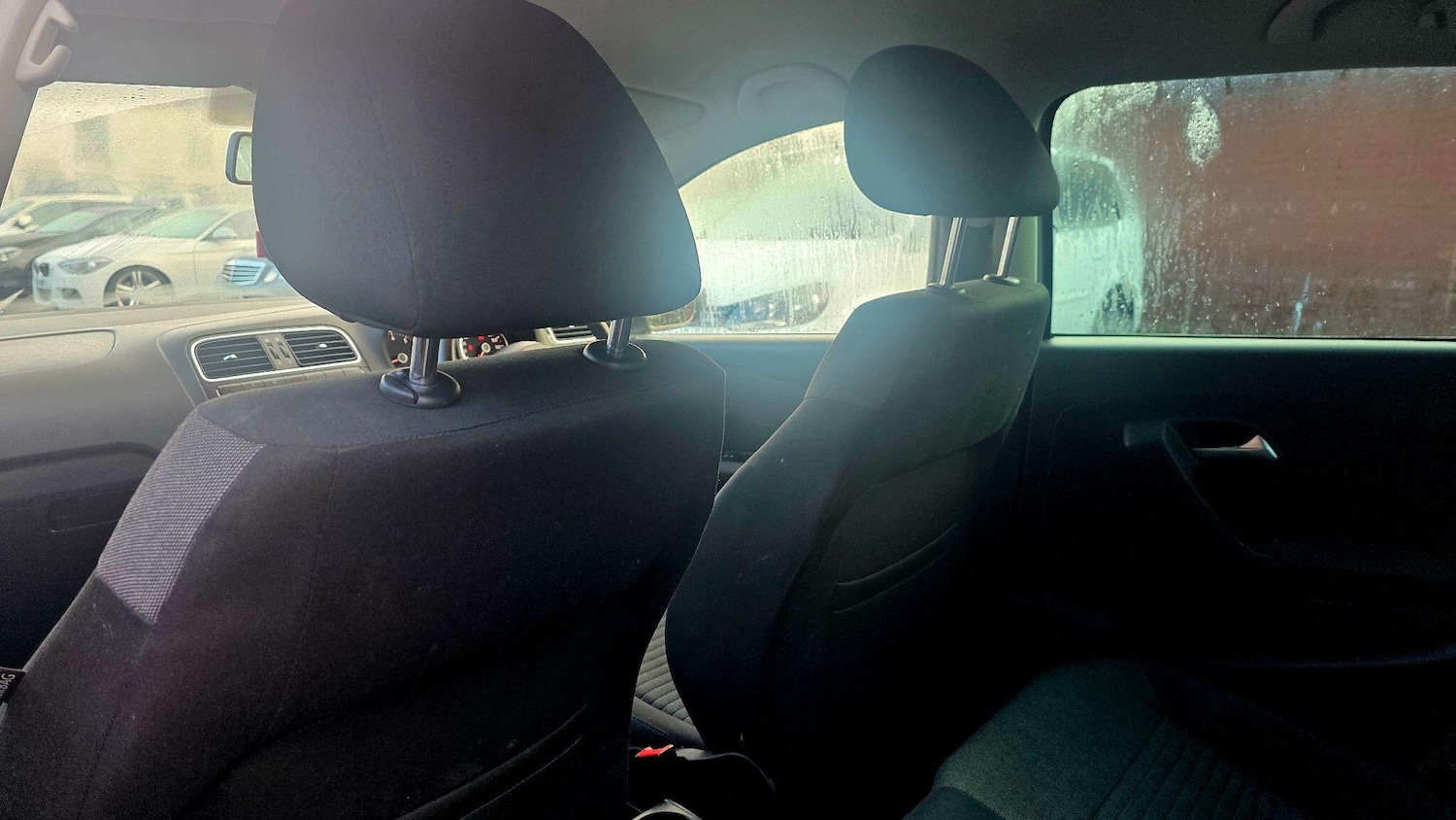 Used Volkswagen Polo 2011 for sale - 77215820: Photo 17