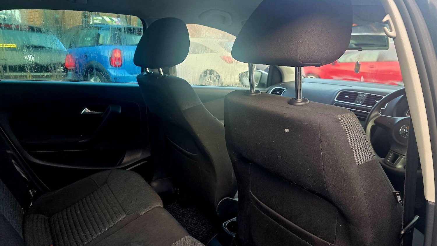 Used Volkswagen Polo 2011 for sale - 77215820: Photo 18