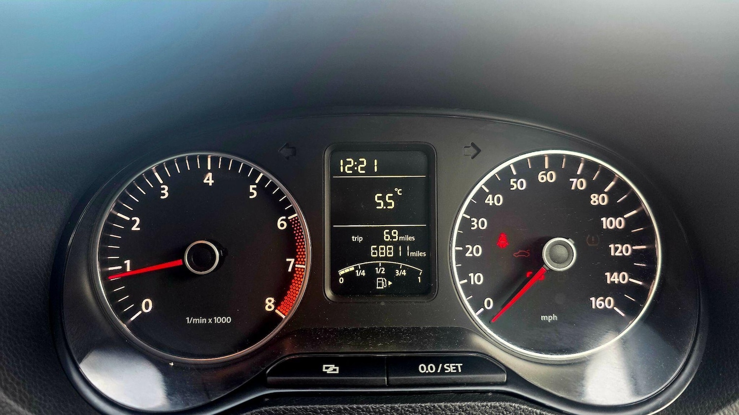 Used Volkswagen Polo 2011 for sale - 77215820: Photo 28