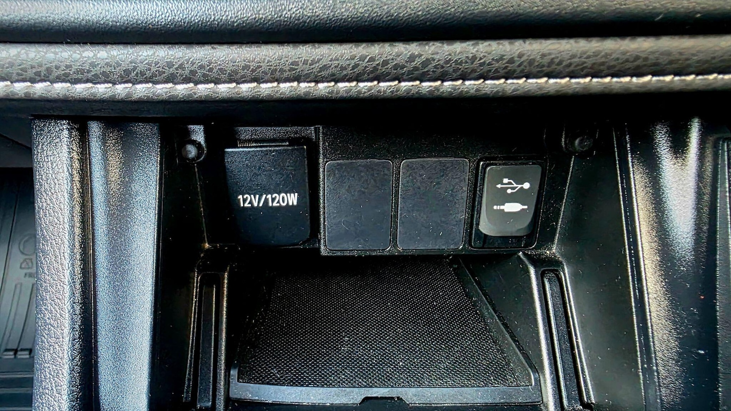 Used Toyota Auris 2016 for sale - 77029787: Photo 30