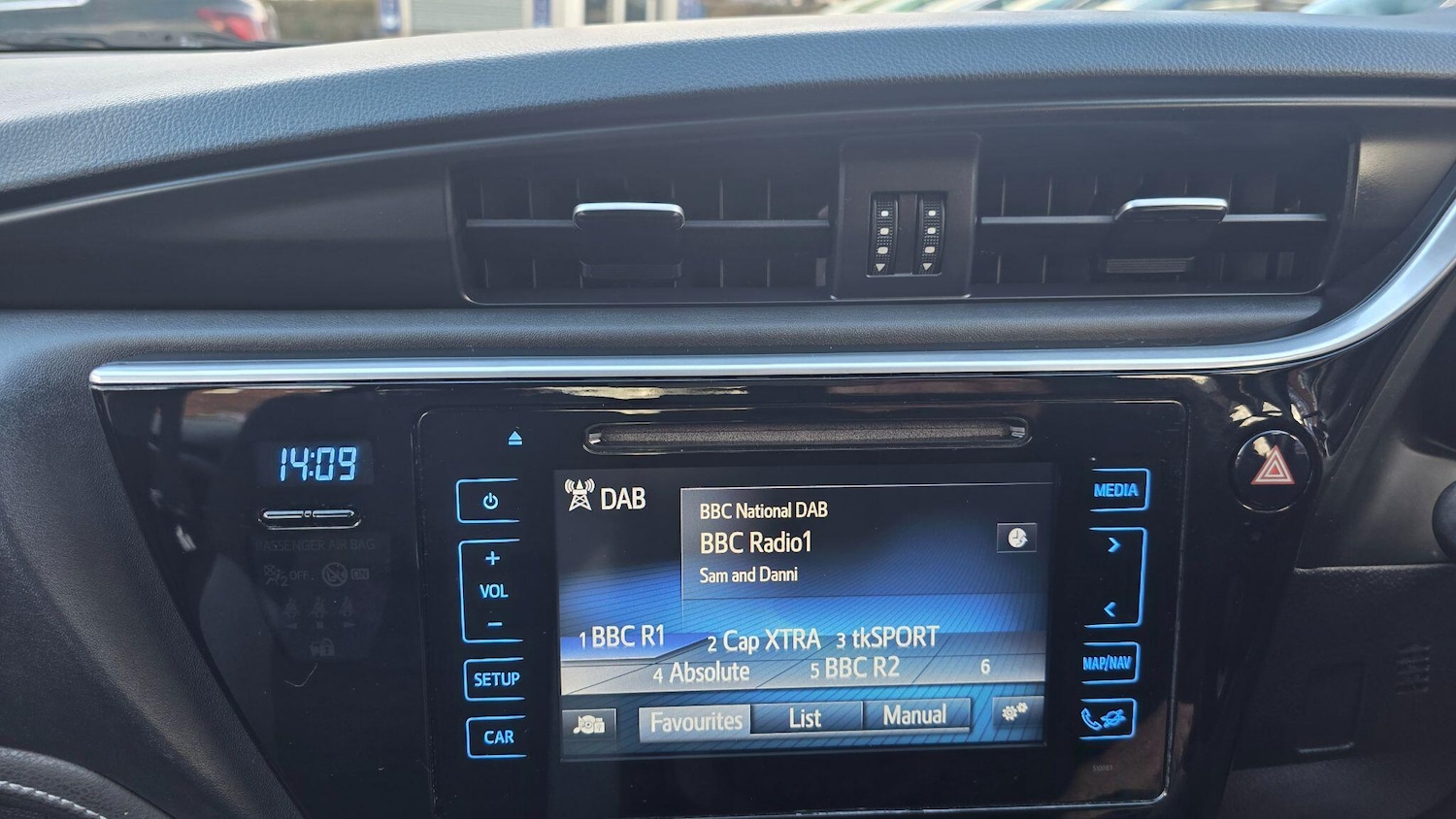 Used Toyota Auris 2016 for sale - 77029787: Photo 32