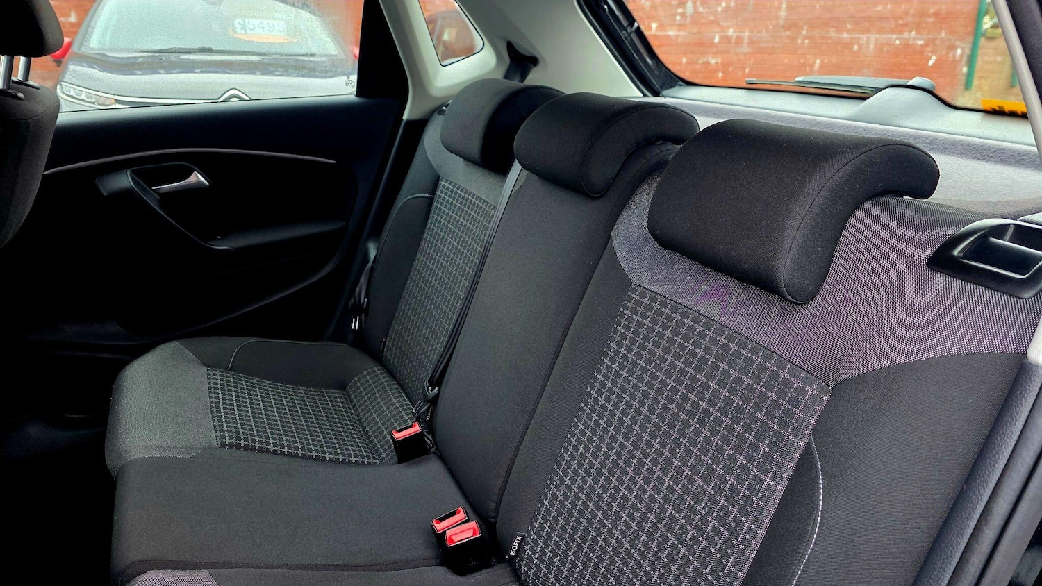 Used Volkswagen Polo 2015 for sale - 77060342: Photo 14