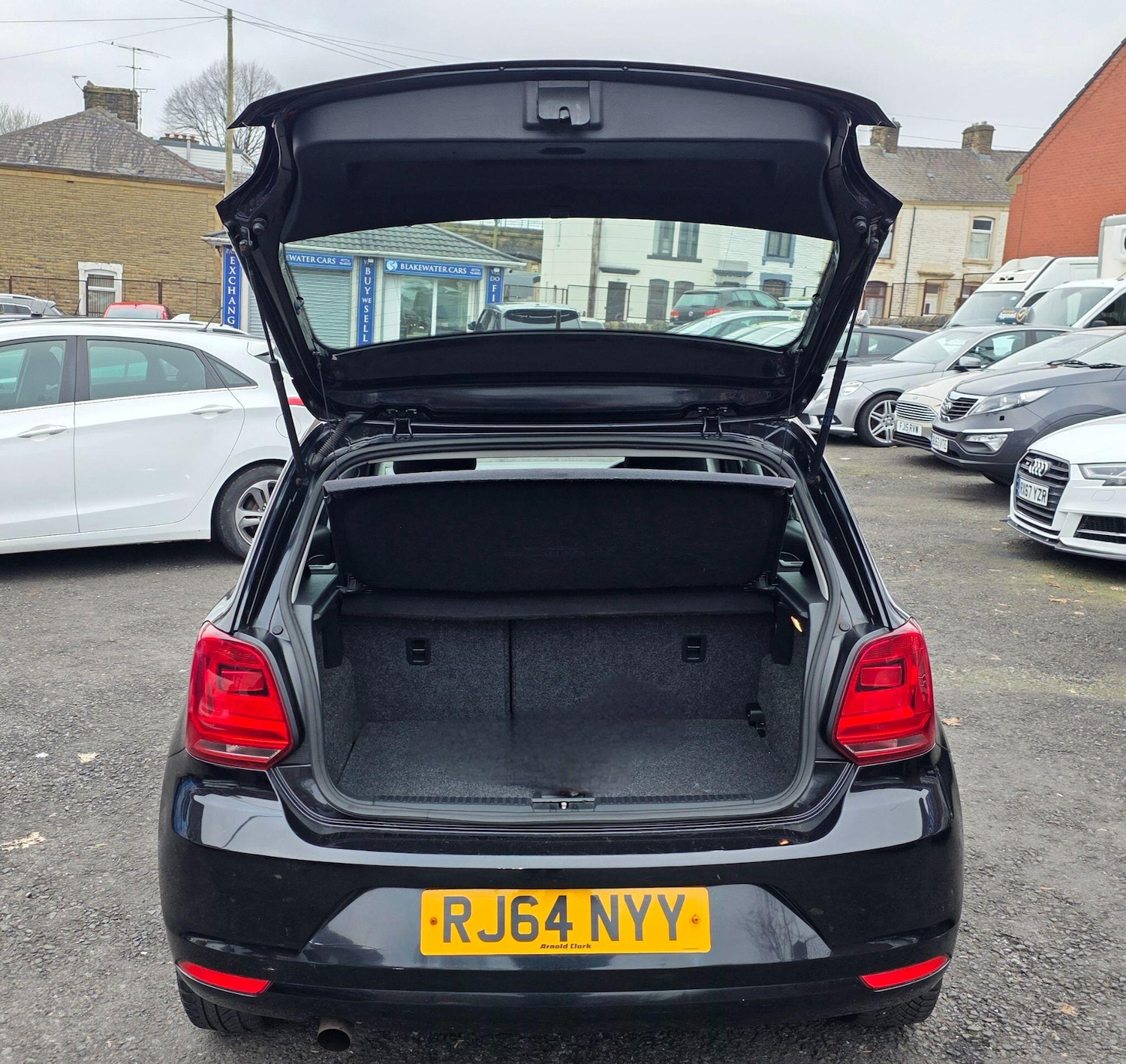 Used Volkswagen Polo 2015 for sale - 77060342: Photo 19