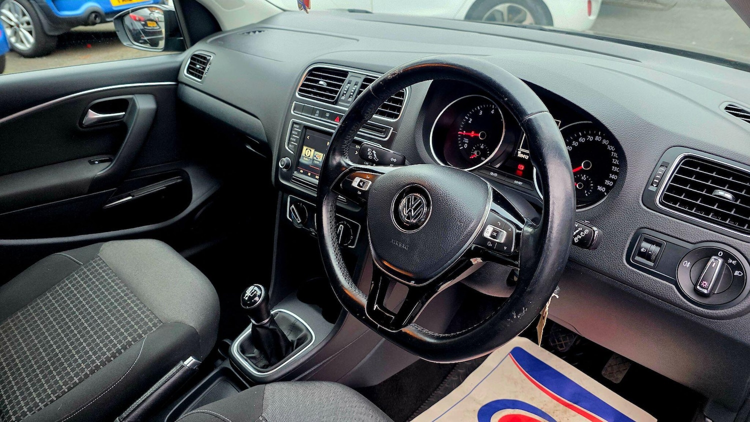 Used Volkswagen Polo 2015 for sale - 77060342: Photo 21
