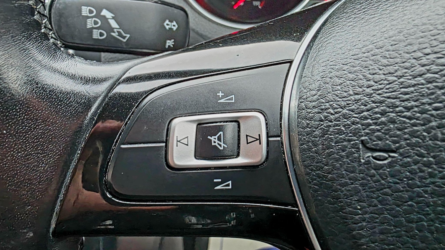 Used Volkswagen Polo 2015 for sale - 77060342: Photo 25