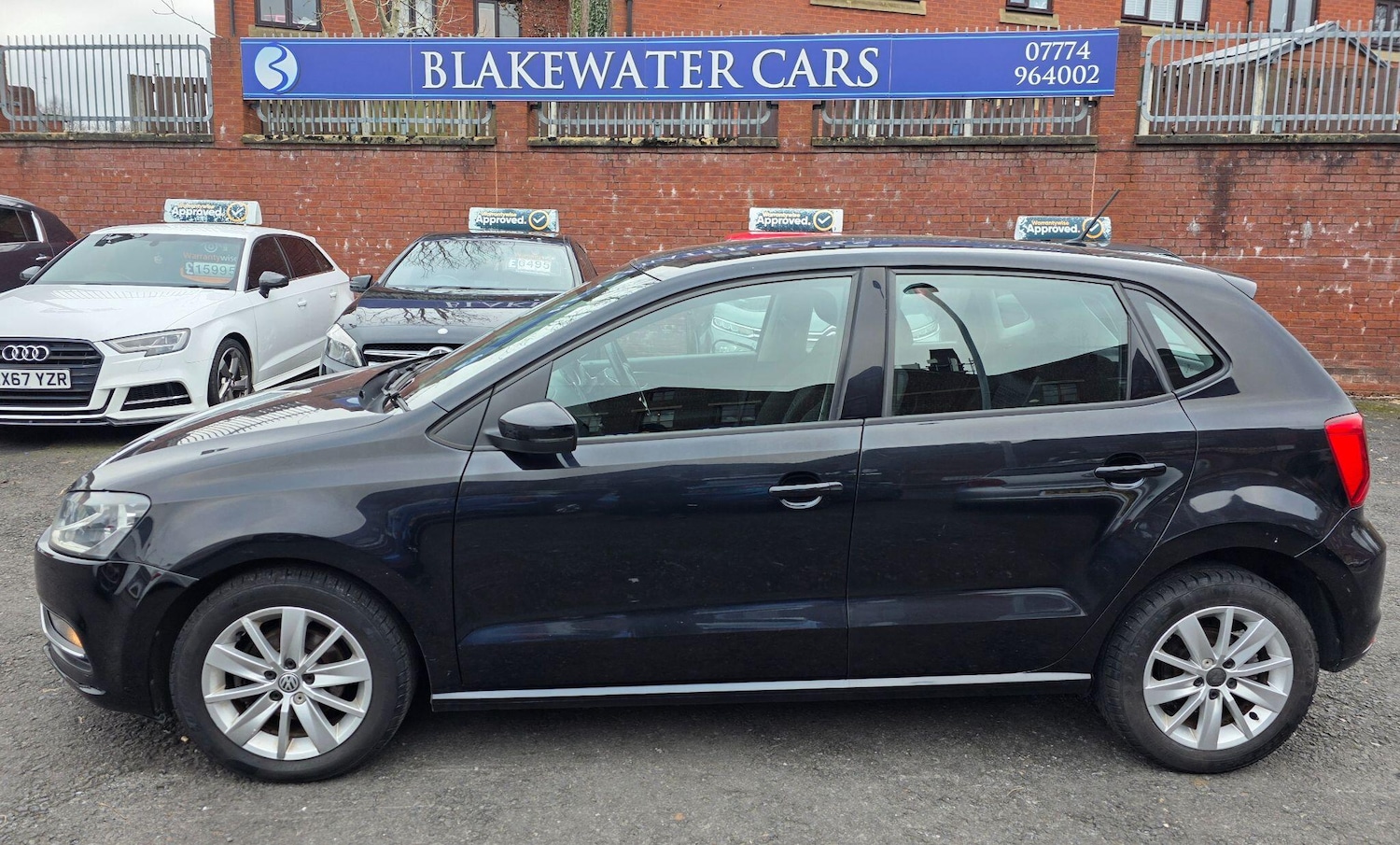 Used Volkswagen Polo 2015 for sale - 77060342: Photo 4