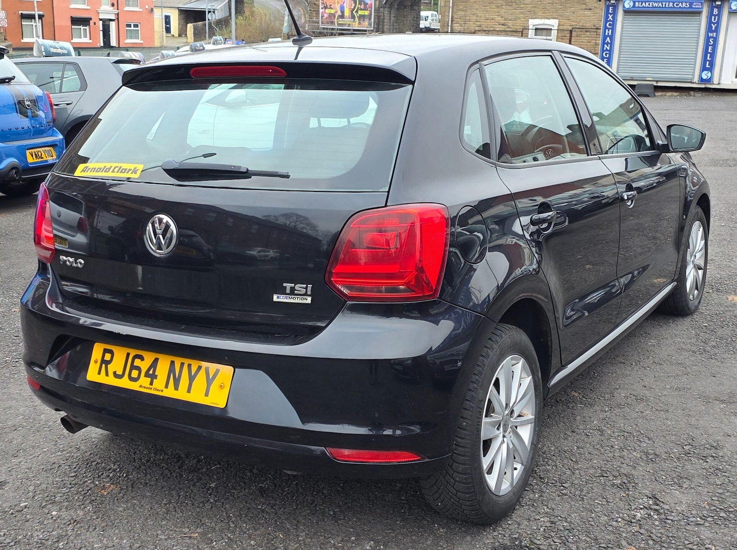 Used Volkswagen Polo 2015 for sale - 77060342: Photo 7