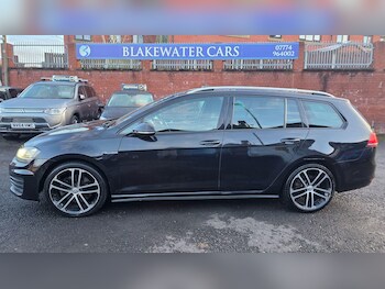 Used Volkswagen Golf 2017 for sale - 77358371: Photo