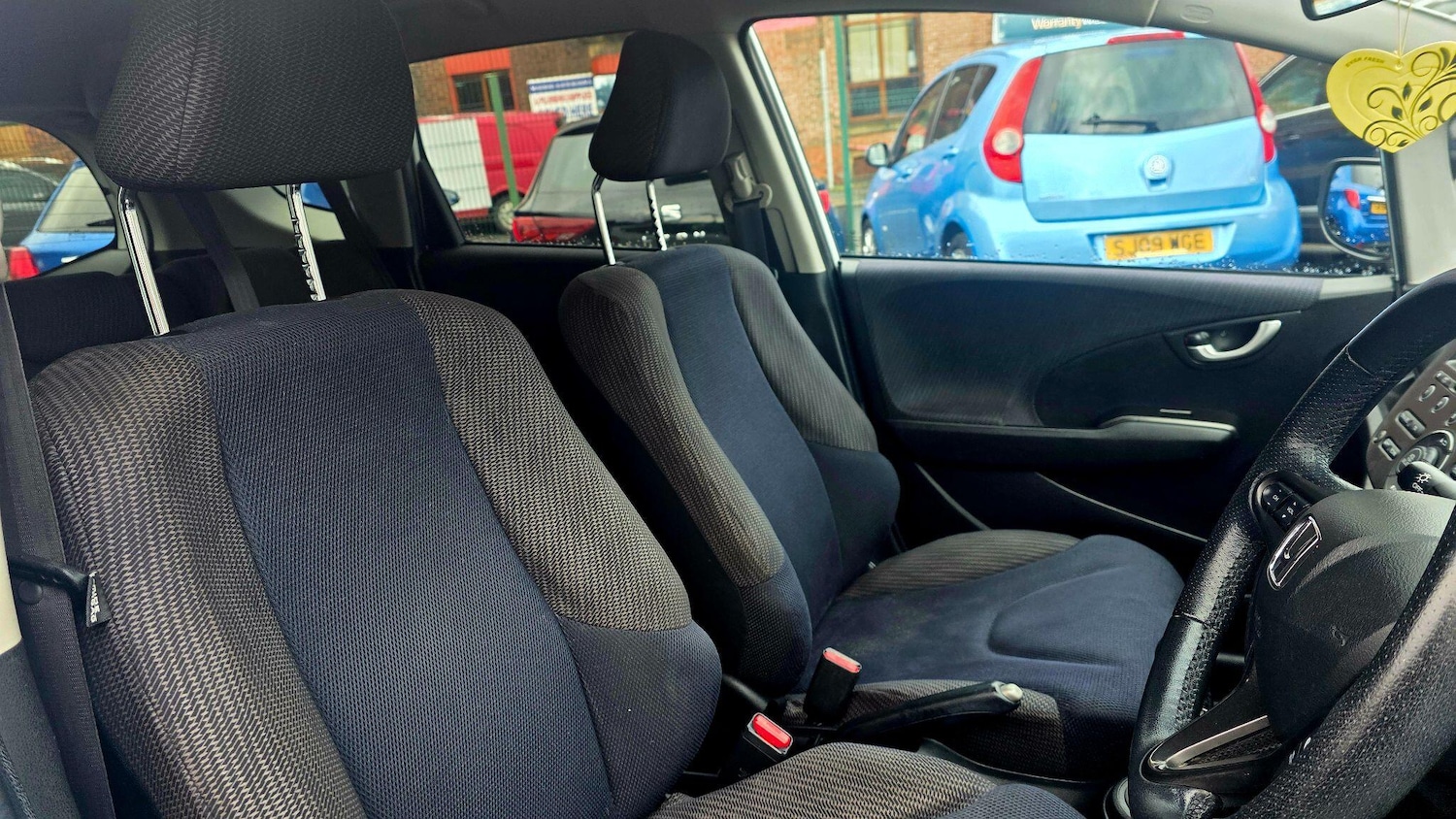 Used Honda Jazz 2014 for sale - 77400847: Photo 12