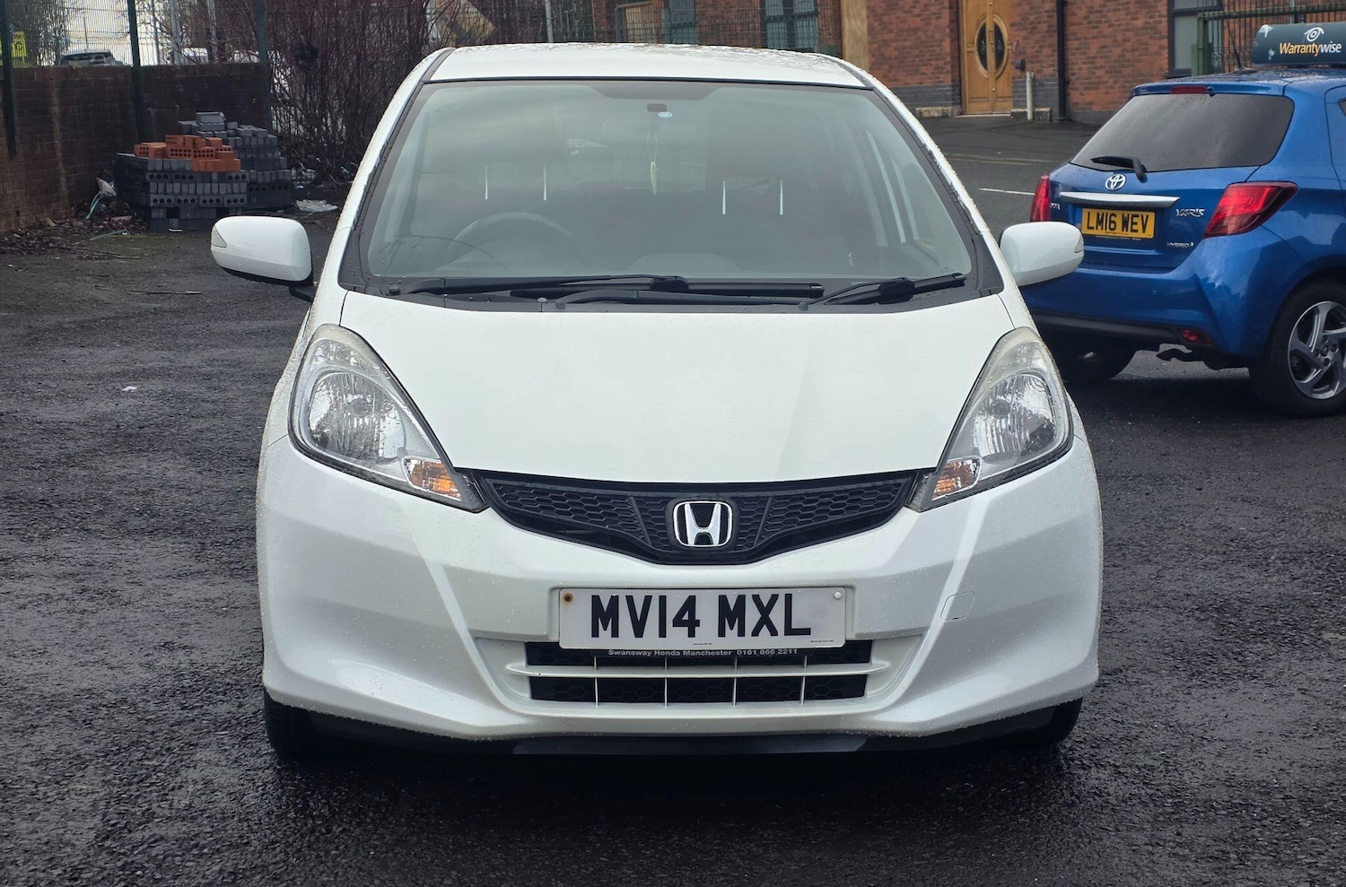 Used Honda Jazz 2014 for sale - 77400847: Photo 2