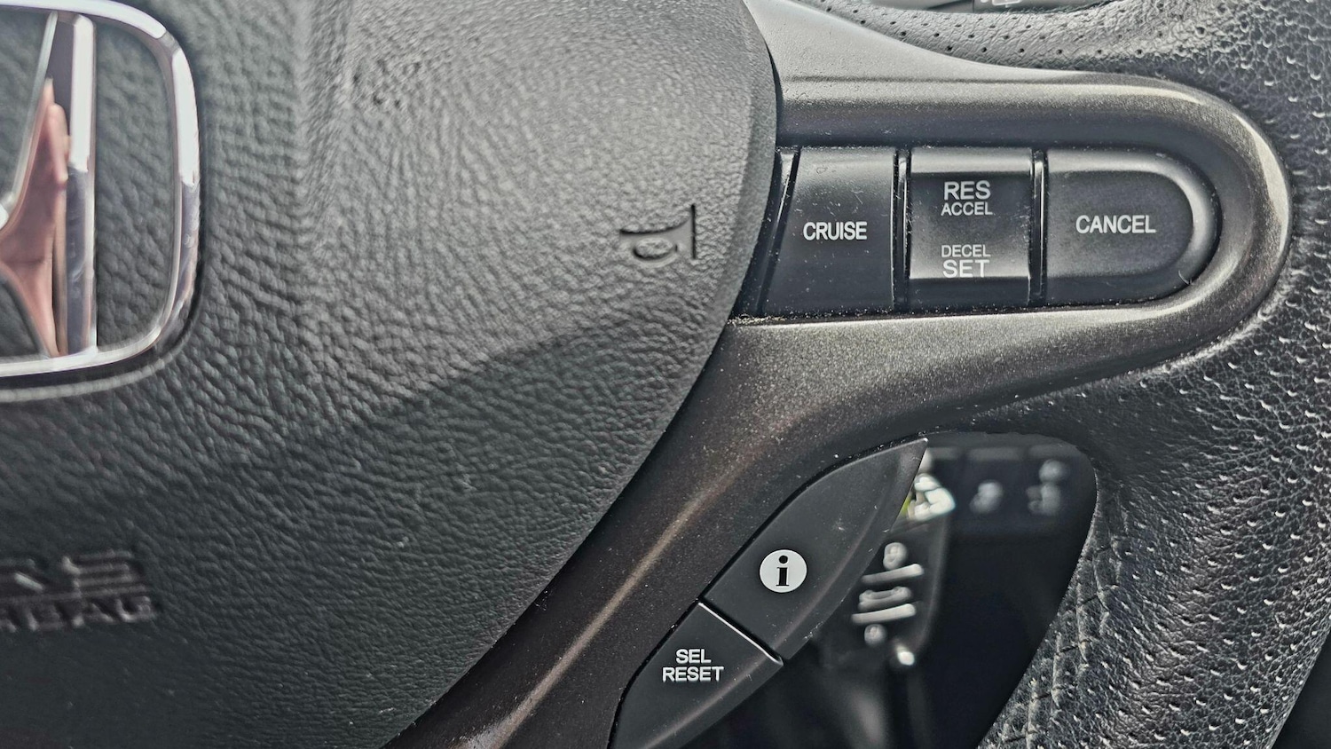 Used Honda Jazz 2014 for sale - 77400847: Photo 29