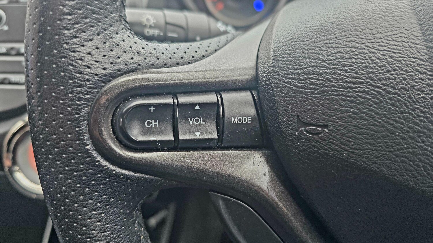 Used Honda Jazz 2014 for sale - 77400847: Photo 30